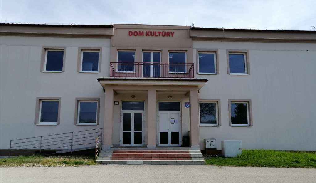 Kultúrny dom Párovské Háje