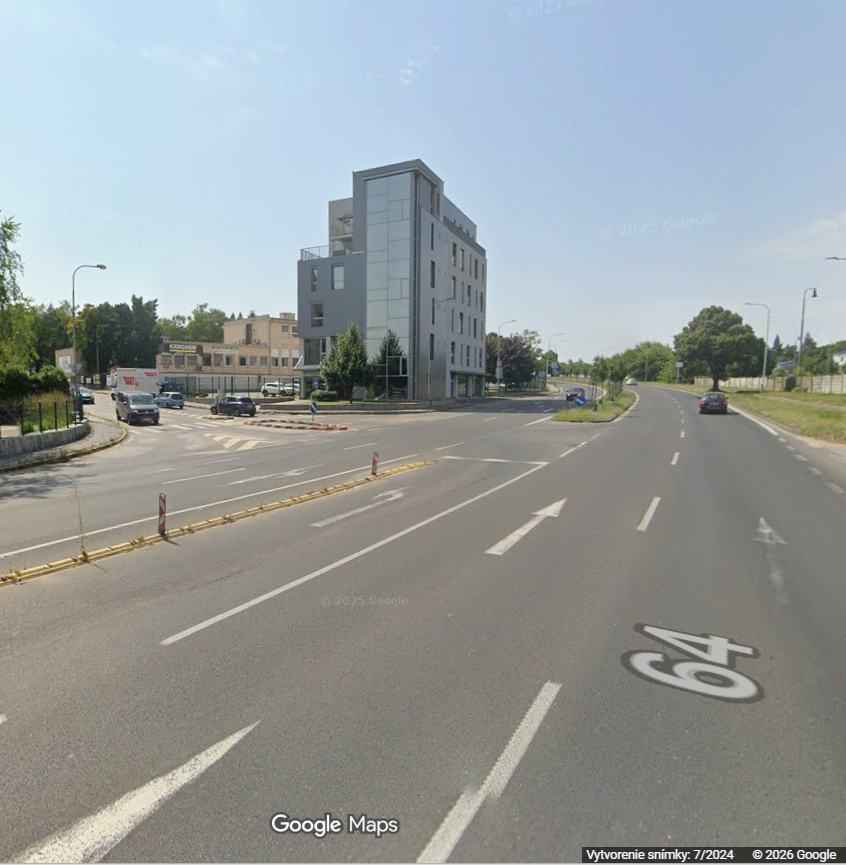 Street wiew križovatka Štefánikova x Rázusova